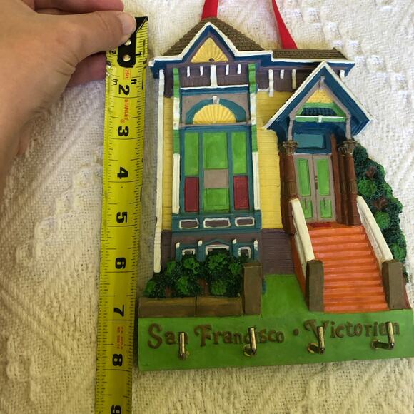 Vintage 3D San Francisco Victorian House Key Holder 8x5.75 Housewarming Gift - Picture 6 of 7